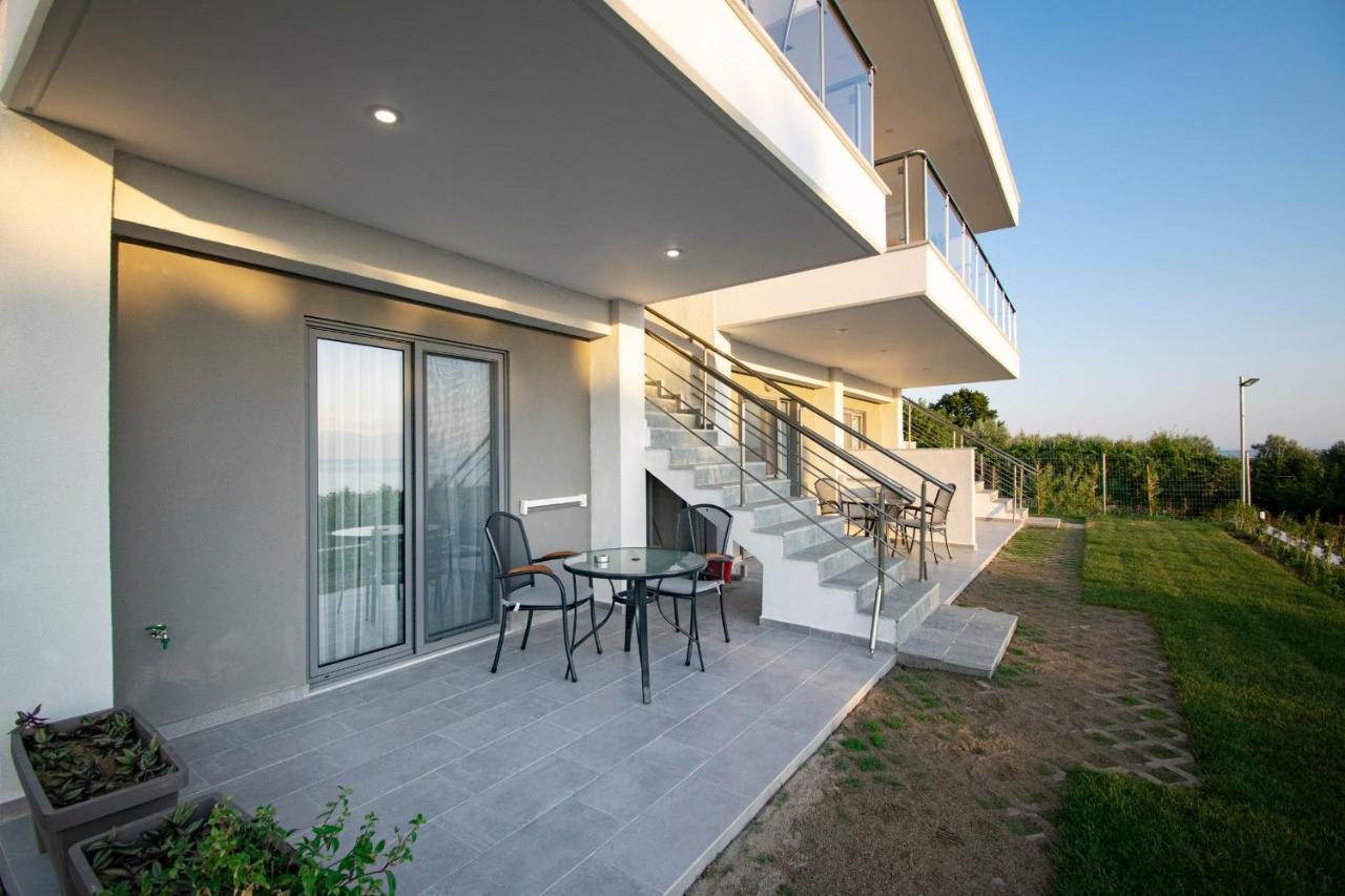 Heraclea Luxury Suites 尼亚伊拉克利亚 外观 照片