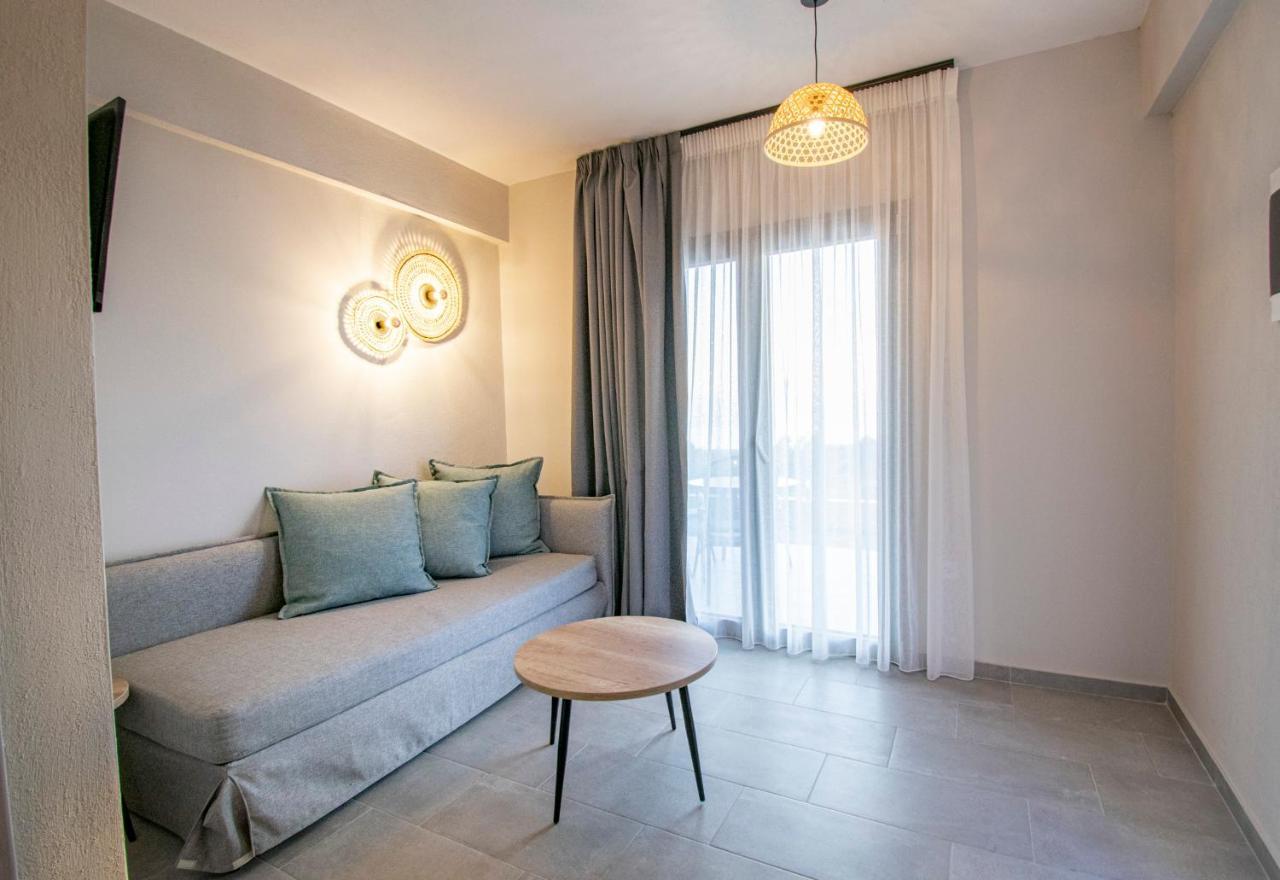 Heraclea Luxury Suites 尼亚伊拉克利亚 外观 照片